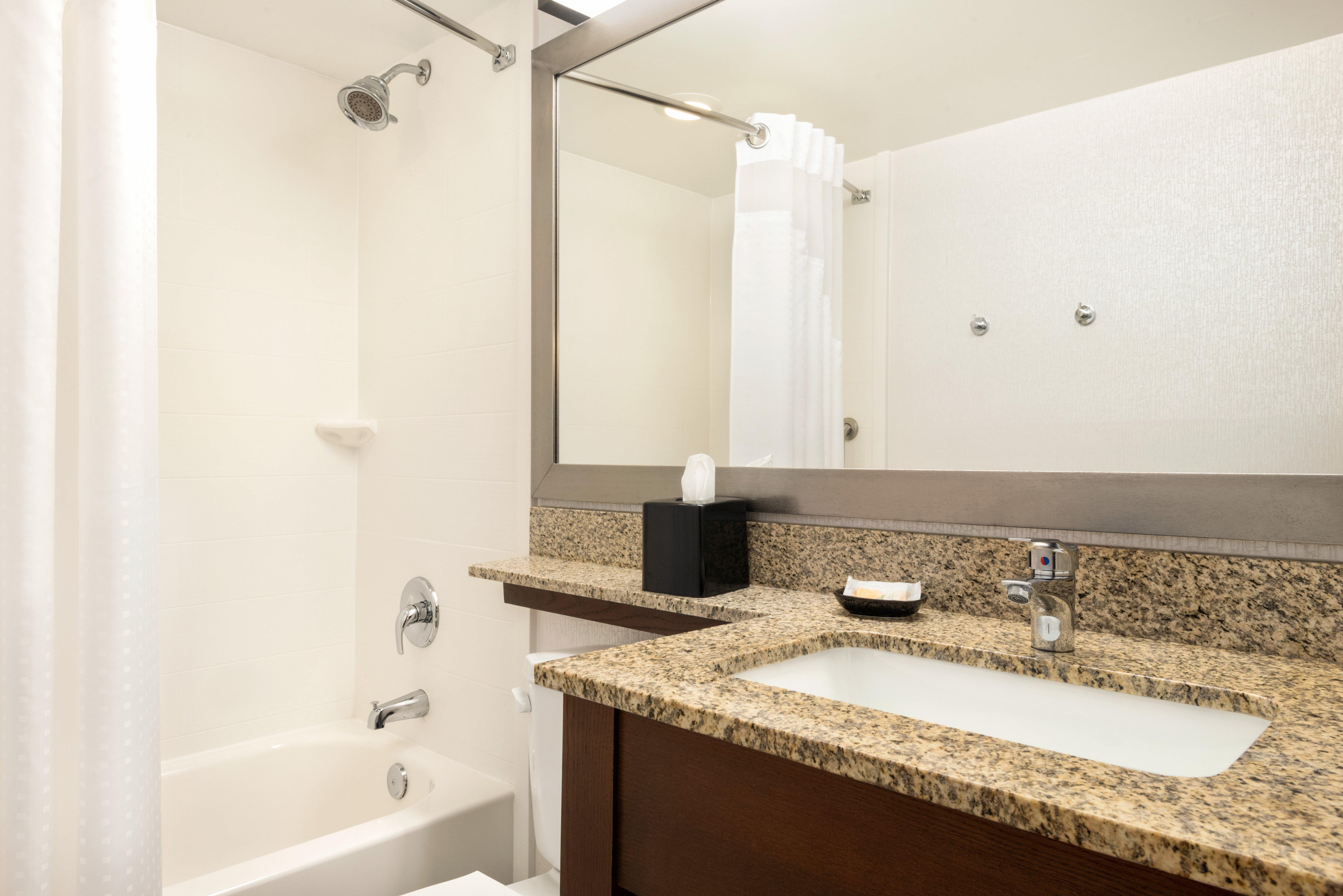 Holiday Inn Hotel & Suites Des Moines-Northwest By Ihg Urbandale Εξωτερικό φωτογραφία