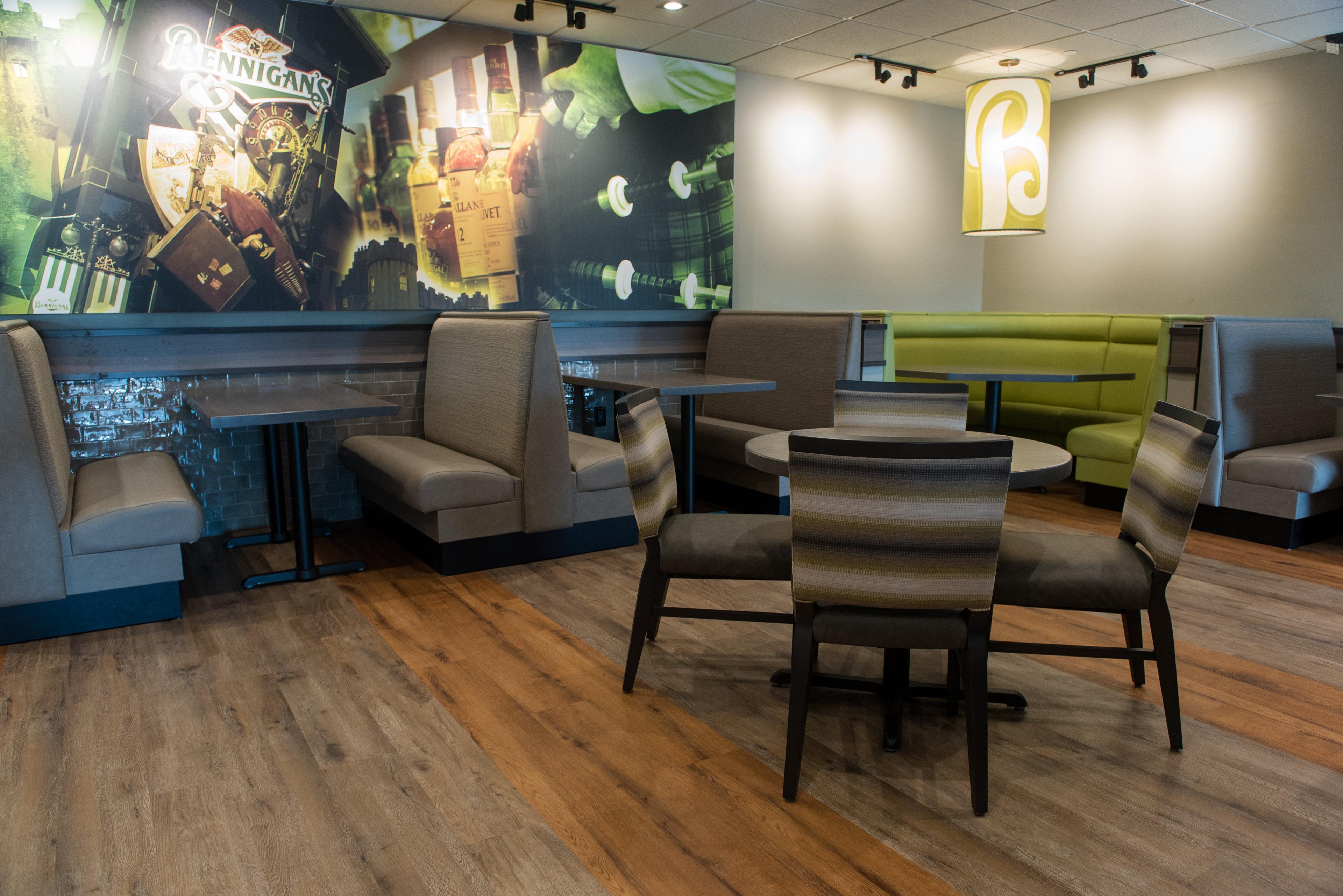 Holiday Inn Hotel & Suites Des Moines-Northwest By Ihg Urbandale Εξωτερικό φωτογραφία